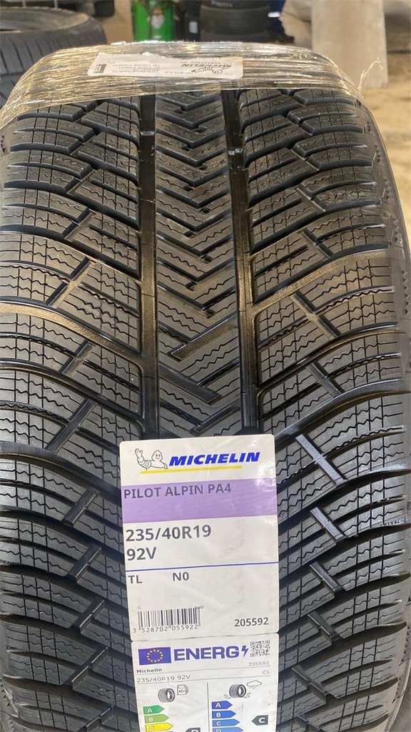 275/30R20 97V MICHELIN PILOT ALPIN PA4 XL N0